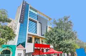 Exterior - Collection O Hotel Blueline (Kanpur)