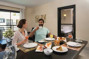 Dining - The Royal Suites Puerto Plata (Puerto Plata)