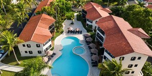 Pool - The Royal Suites Puerto Plata (Puerto Plata)