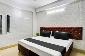 Room - Hotel O The Maruti hotel (Noida)