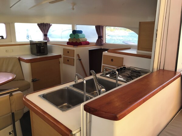 Interior - Catamaran Timaiao V 
Charter in theGrenadines. (St. George)