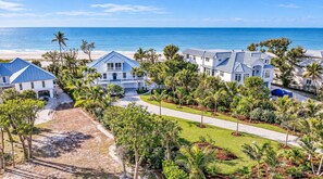 Exterior - Luxury Gulf-Front Escape 4 Bedrooms, Private Pool & Stunning Views (Sanibel)