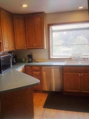 Private kitchen - Tacoma Access (Tacoma)