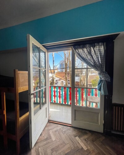Zeppelin Art Hostel