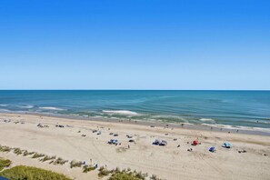 Wake up to wide-open sky, rolling waves, and the beach just below. - Beachfront Condo with Pools and Hot tubs (Myrtle Beach)