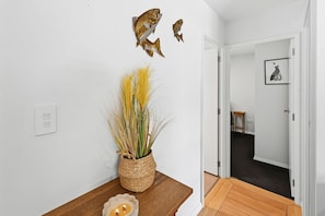 Interior - Whangaroa Landing - Lake Rotoma Holiday Home (Rotorua)