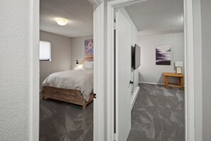 Room - Pet Friendly 2Bd 2.5 Ba Modern Vacation Home (Mammoth Lakes)