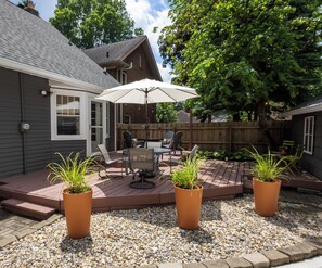 Outdoor dining - Cottage on Kenwood (Indianapolis)