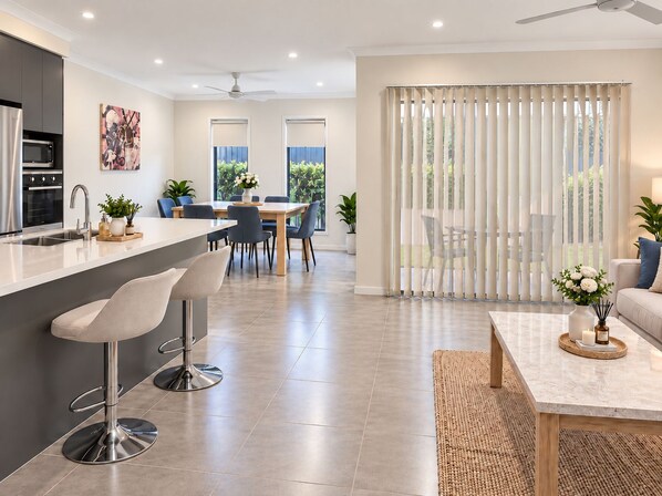 Interior - Morden 4BR Fully Furnished Home / Pet Friendly (Coomera)