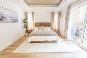 Room - Near Wrightsville, 3 Kings + Putting Green, Stylish Family & Group Getaway (Wilmington)