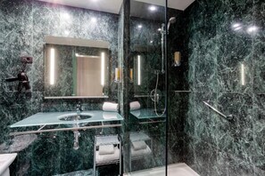 Bathroom - Hotel Kasa Stays Spain (Columbus)