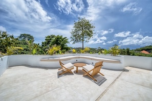 Hiên