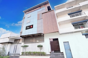 Exterior - Super Collection O Hotel Star Inn Near (Ghaziabad)