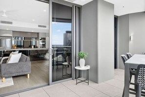 Interior - Luxe 3Bed | Queen’s Wharf | Casino, Pool & Sauna (Brisbane City)