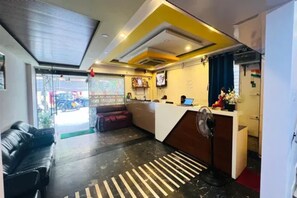Quầy tiếp tân