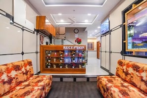 Lobby sitting area - FabHotel Royal Palace Ab Road (Indore)
