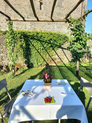 Outdoor dining - Badia Giulia - Adults Only (Camaiore)