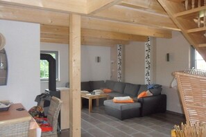 Untagged - Holiday home with 4 bedrooms (Sternberg)