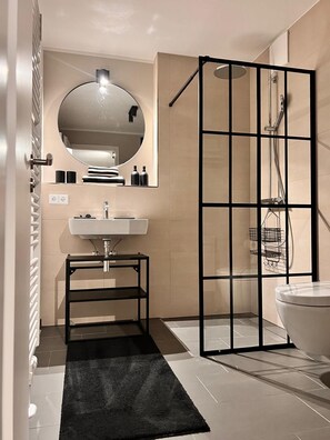 Bathroom - Luxurious holiday apartment at Baltique – Baltic Sea getaway with sea views (Lübeck)