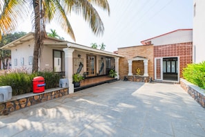 Ngoại thất