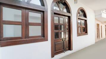Perincian bahagian luar