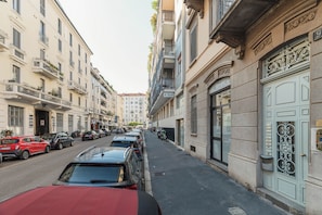 Property entrance - Brera Apartments in Porta Romana (Milano)
