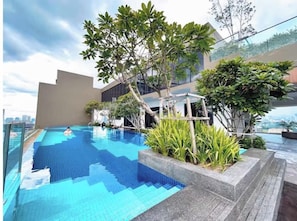 Pool - Majestic Escape| Modern| 2BR| Pool & Gym (Kuala Lumpur)