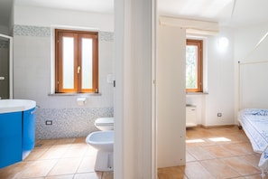 Bathroom - Villa With Private Pool Costa Rei (Muravera)