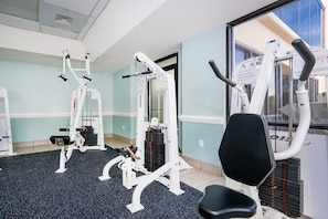 Fitness facility - Phoenix East 1105 1 Bedroom Condo (Orange Beach)