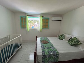 Room - New Listing (Pointe-Noire)