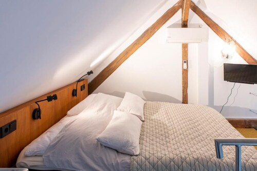 B&B Reveille