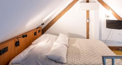 B&B Reveille
