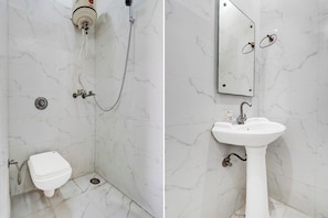 Bathroom - Collection O by OYO Townhall Heritage (Amritsar)