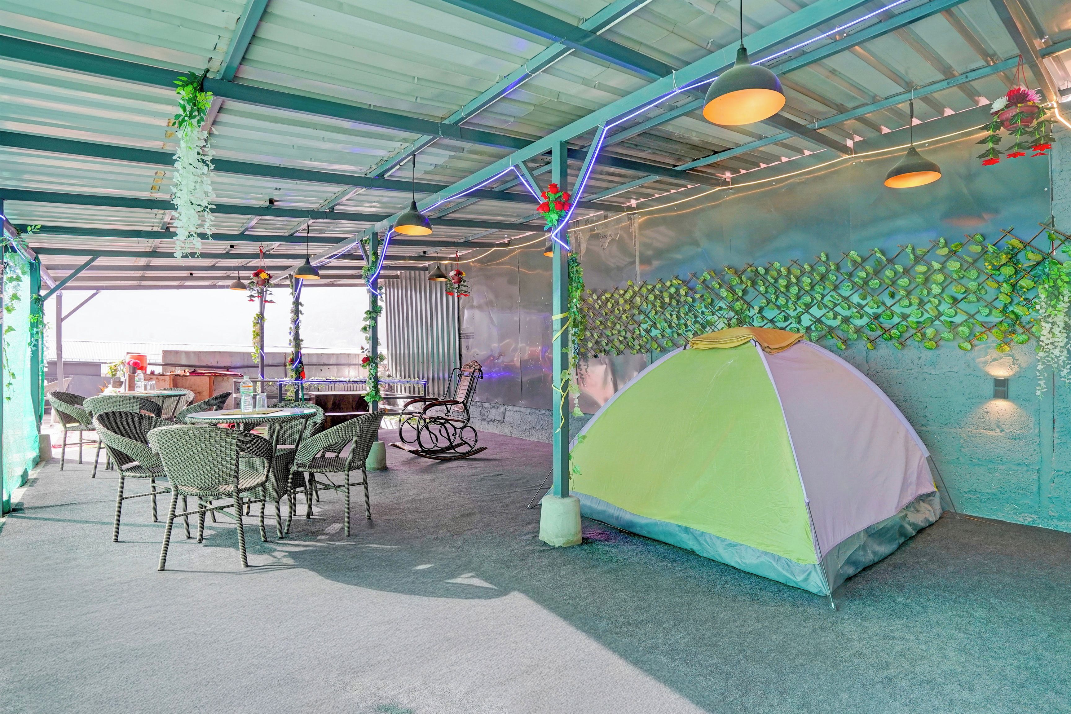Tempat makan outdoor