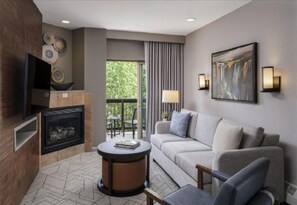Living area - Sheraton Mountain Vista - 1 Bedroom (Avon)
