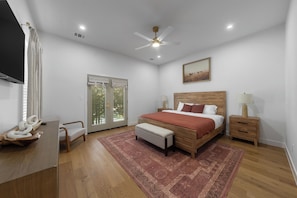 Room - Family Friendly 3BR | Dogs Welcome | Near Love Field | Workspace (Dallas)