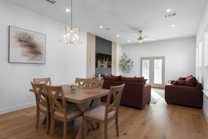 Dining - Family Friendly 3BR | Dogs Welcome | Near Love Field | Workspace (Dallas)