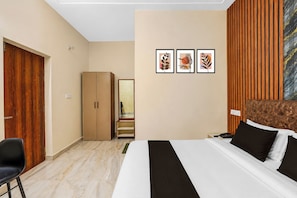 Room - Super Collection O Sector 78 Mohali (Mohali)