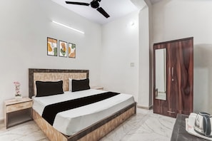 Room - Hotel O Sector 12 Ghaziabad (Ghaziabad)