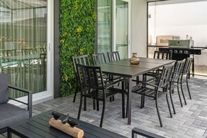 Khu ẩm thực ngoài trời