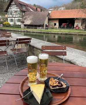 Outdoor dining - New Listing (Aach)