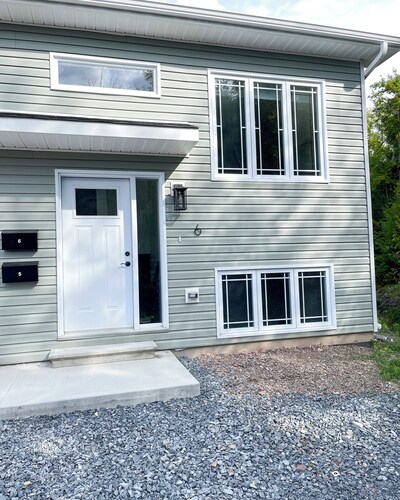 Fully Furnished 2BR Townhouse | Near DECH, UNB, Downtown & Oromocto