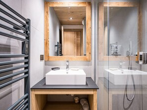 Bathroom - Renovated apartment ski-in/ski-out - 2 guests (Val-d'Isère)