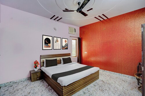 スーパー OYO コレクション オ ゴラクプル マンディル  