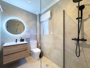 Room - Barbosa s House by Acasadascasas (Mafra)
