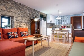 Living area - O Almacen Apartments (Fisterra)