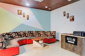 Lobby - Hotel O Malavli Lonavala (Lonavala)