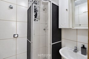 Bathroom - Well-located Studio w/ City View Ccf1503 (Porto Alegre)