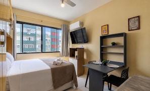 Room - Well-located Studio w/ City View Ccf1503 (Porto Alegre)
