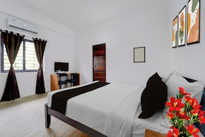 Room - Super Hotel O Nettoor Junction Kochi (Kochi)